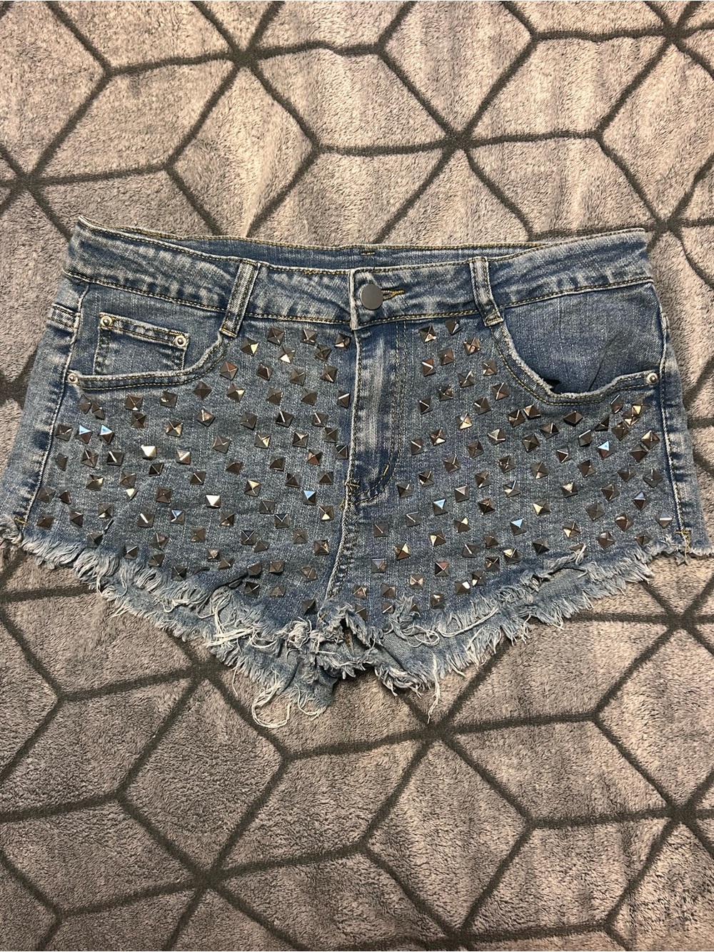 Studded Distressed Denim Cutoff Shorts - Light Blue